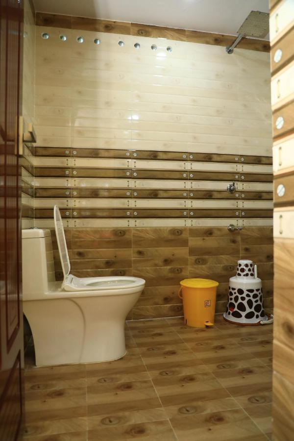 Water Gate Tourist Home And Resorts Mundrothuruth Екстериор снимка