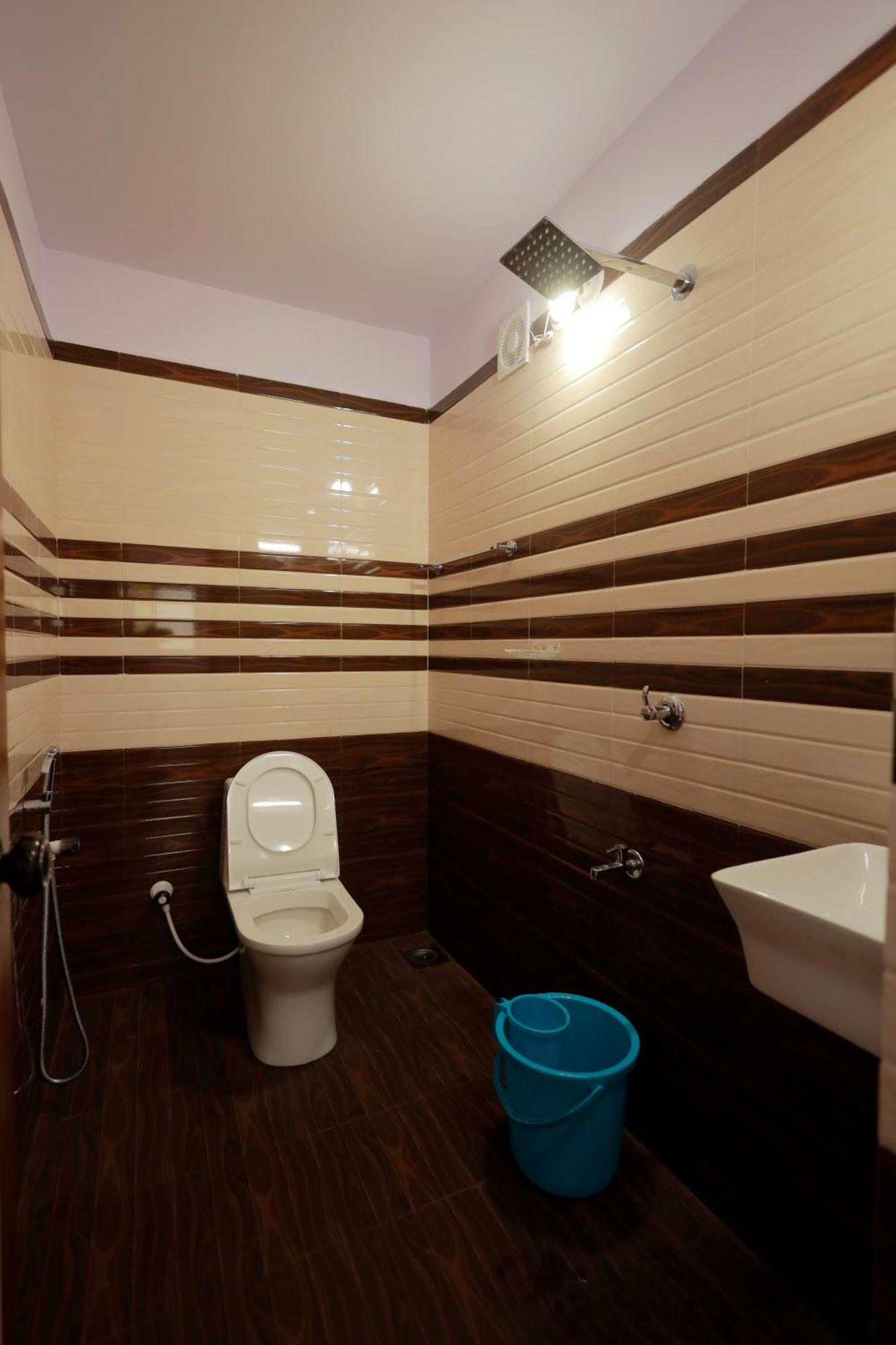 Water Gate Tourist Home And Resorts Mundrothuruth Екстериор снимка